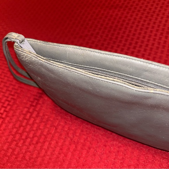Vintage 1970s Etienne Aigner Large Wristlet Clutch Purse Gray Leather - Picture 5 of 7